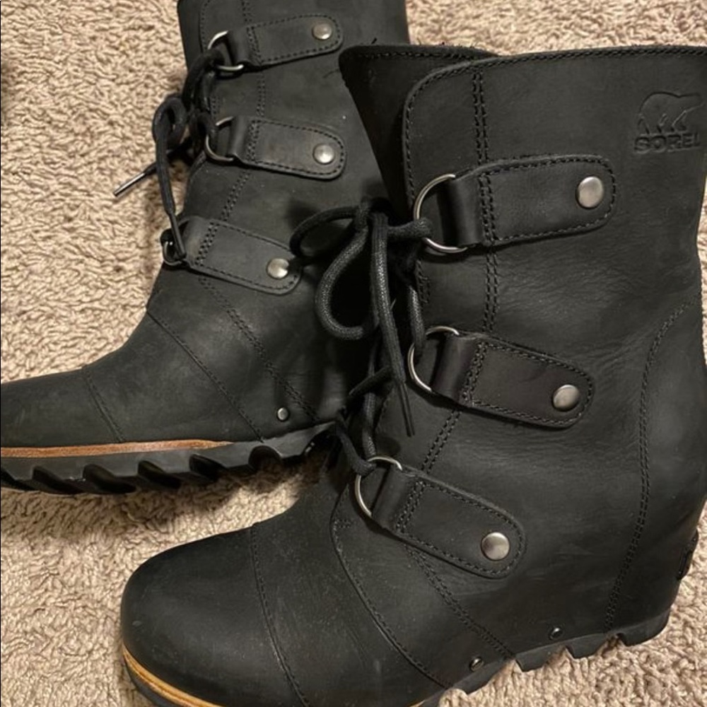 SOREL Joan of Arctic wedge boot